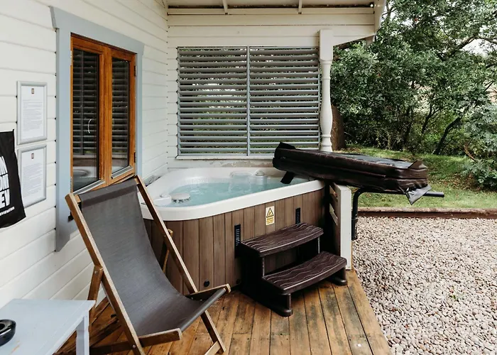 Blissful Corner Yorkshire With Hot Tub And Onsite Bistro *