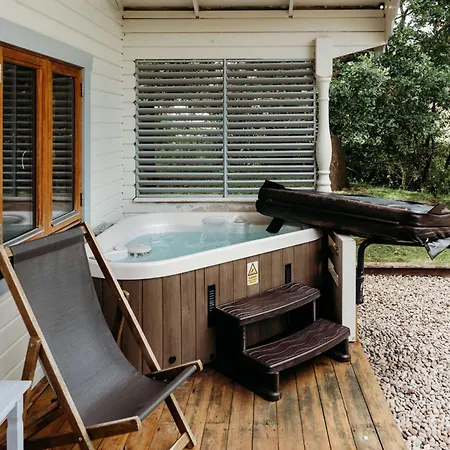Blissful Corner Yorkshire With Hot Tub And Onsite Bistro *